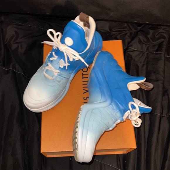 Authentic Limited Edition Louis Vuitton Archlight Escale Sneaker - Picture 2 of 10